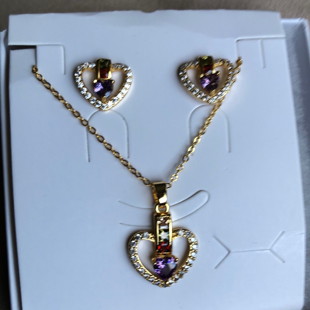 Tri-Color Necklace Set - Picture 3 of 11